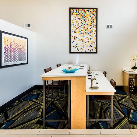 Holiday Inn Express & Suites Charlotte Arpt-Belmont By Ihg Extérieur photo