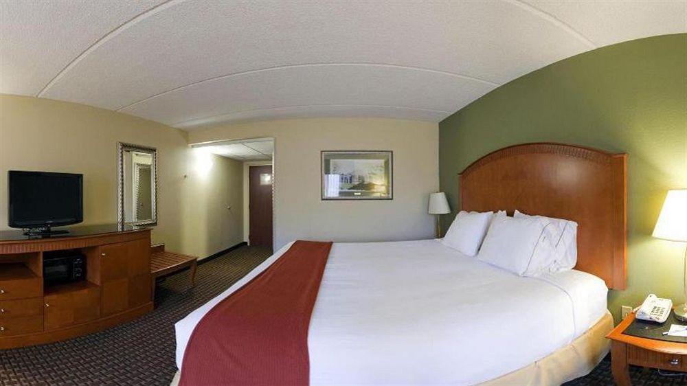 Holiday Inn Express & Suites Charlotte Arpt-Belmont By Ihg Extérieur photo