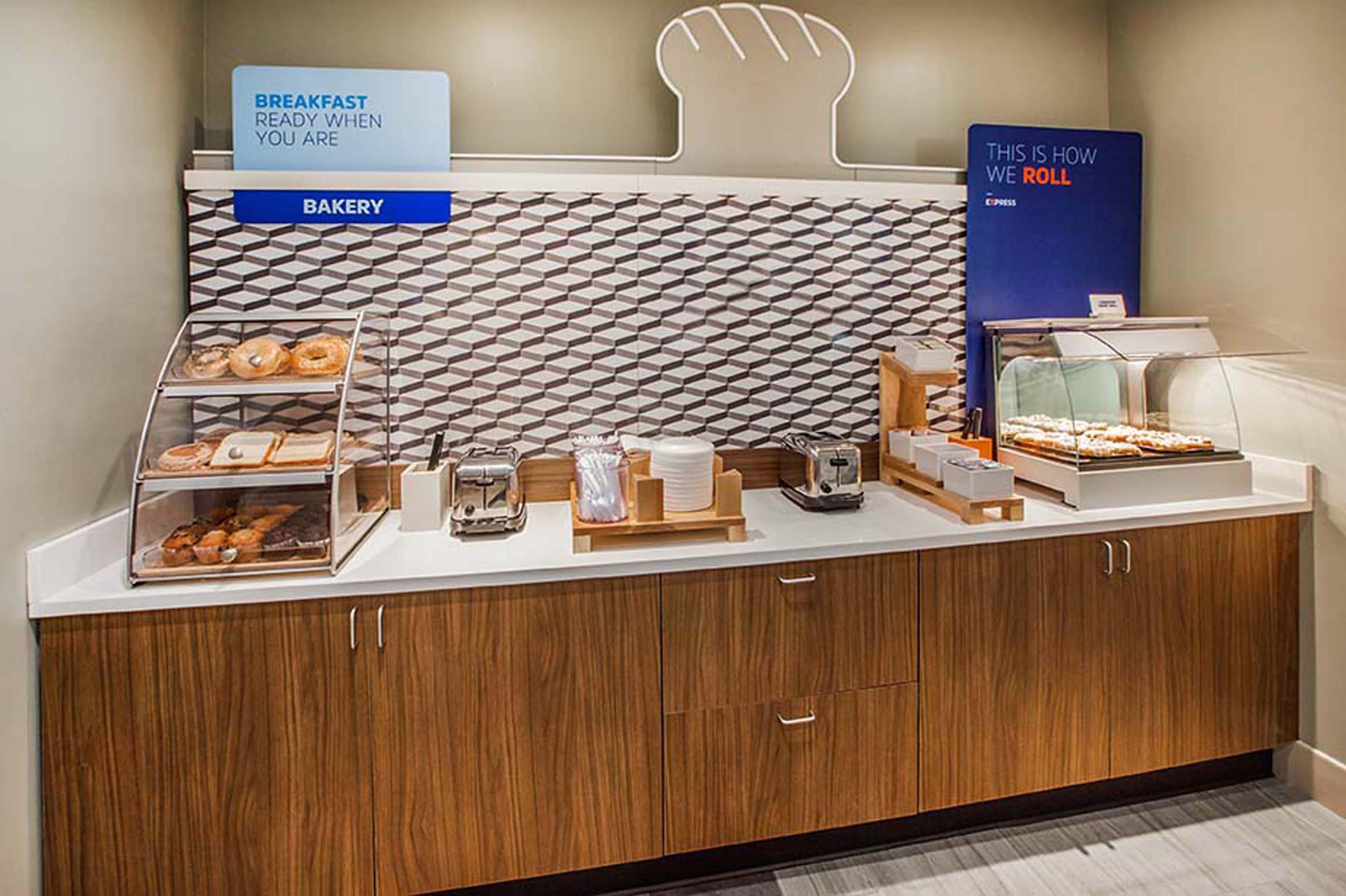 Holiday Inn Express & Suites Charlotte Arpt-Belmont By Ihg Extérieur photo
