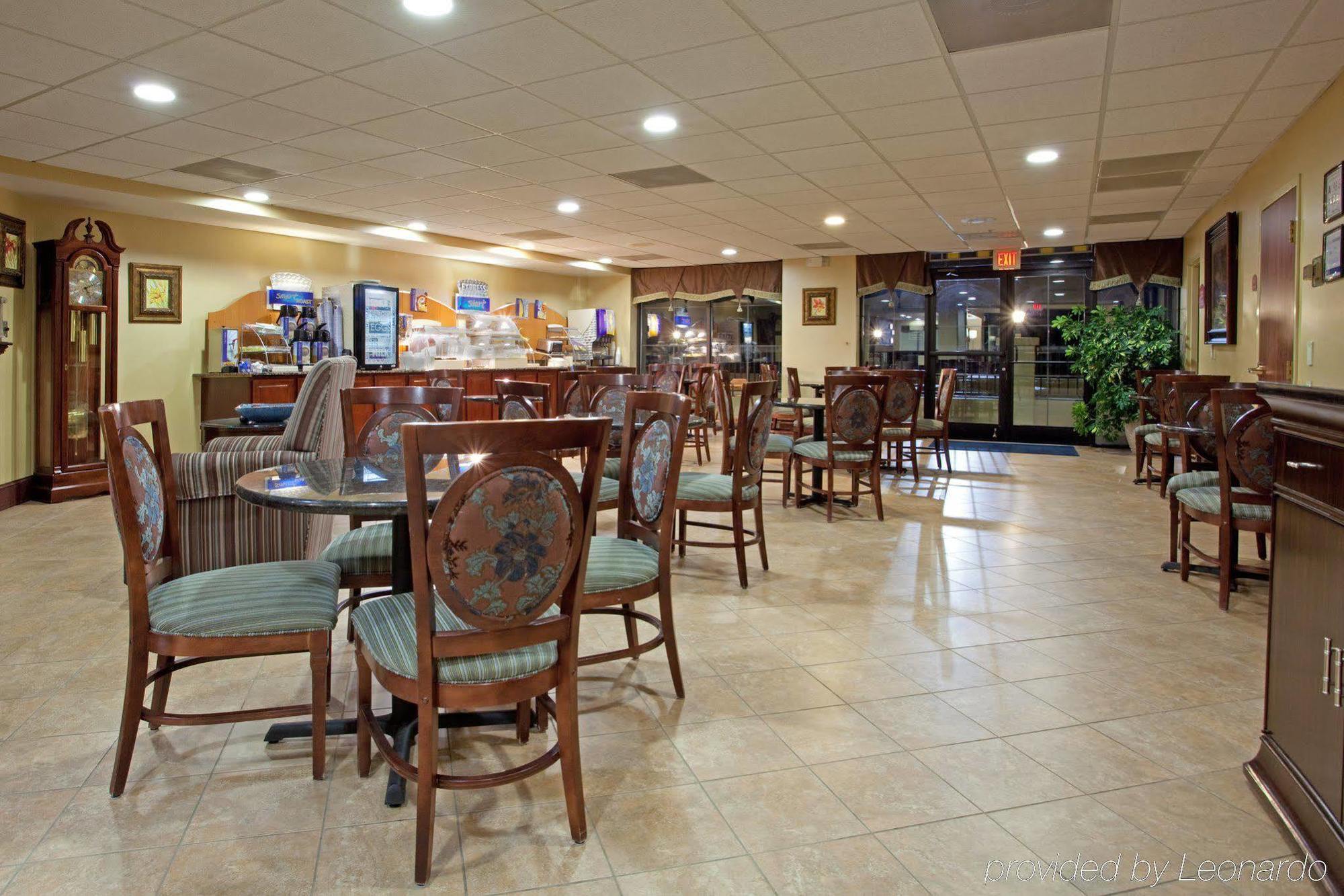 Holiday Inn Express & Suites Charlotte Arpt-Belmont By Ihg Extérieur photo