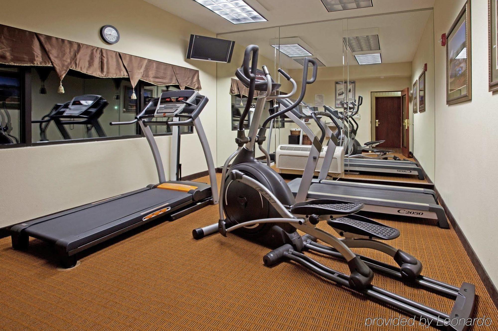 Holiday Inn Express & Suites Charlotte Arpt-Belmont By Ihg Extérieur photo